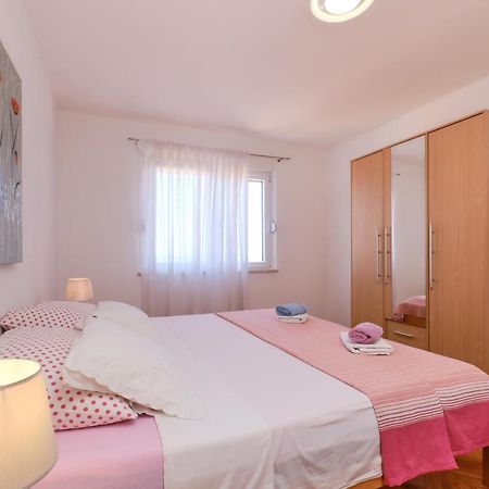 Sea View Apartment Sandra In Mali Losinj Ngoại thất bức ảnh