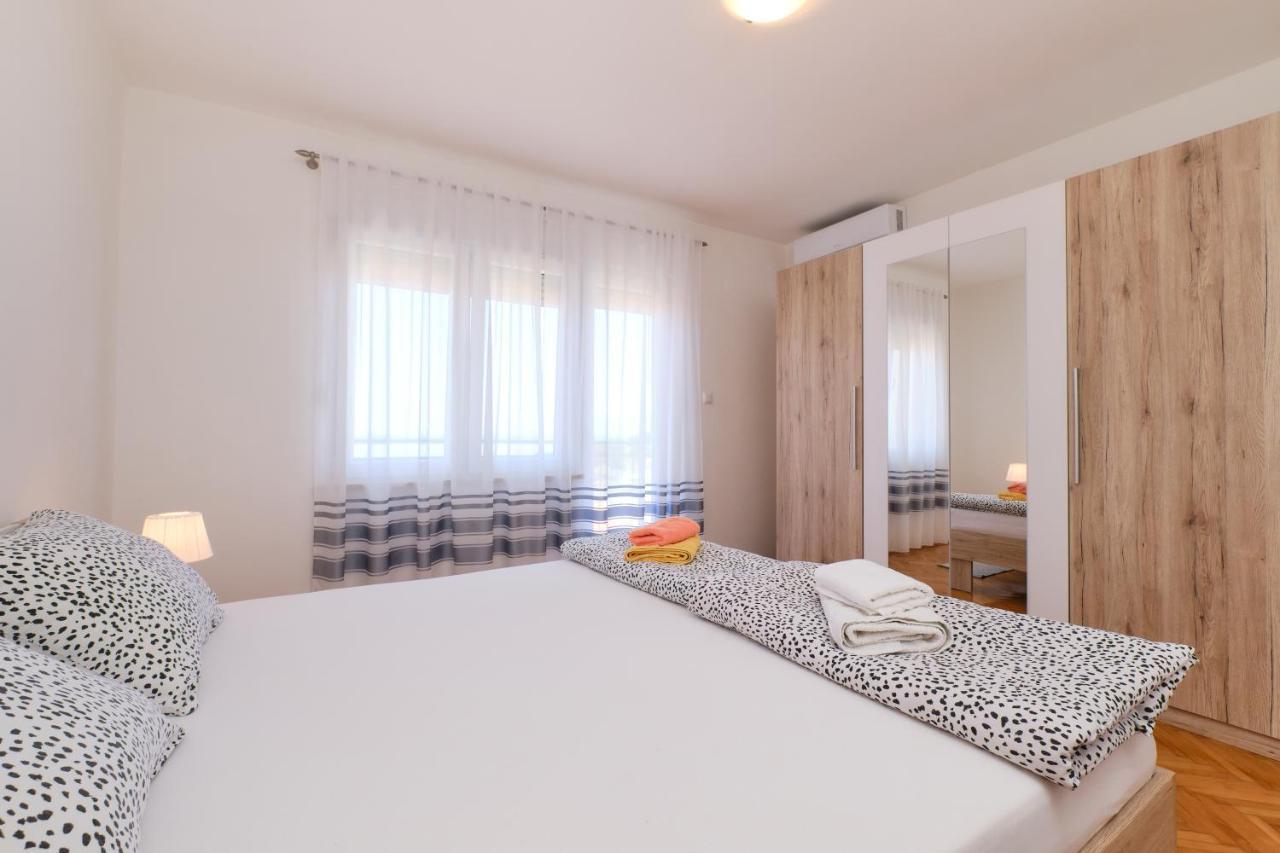 Sea View Apartment Sandra In Mali Losinj Ngoại thất bức ảnh